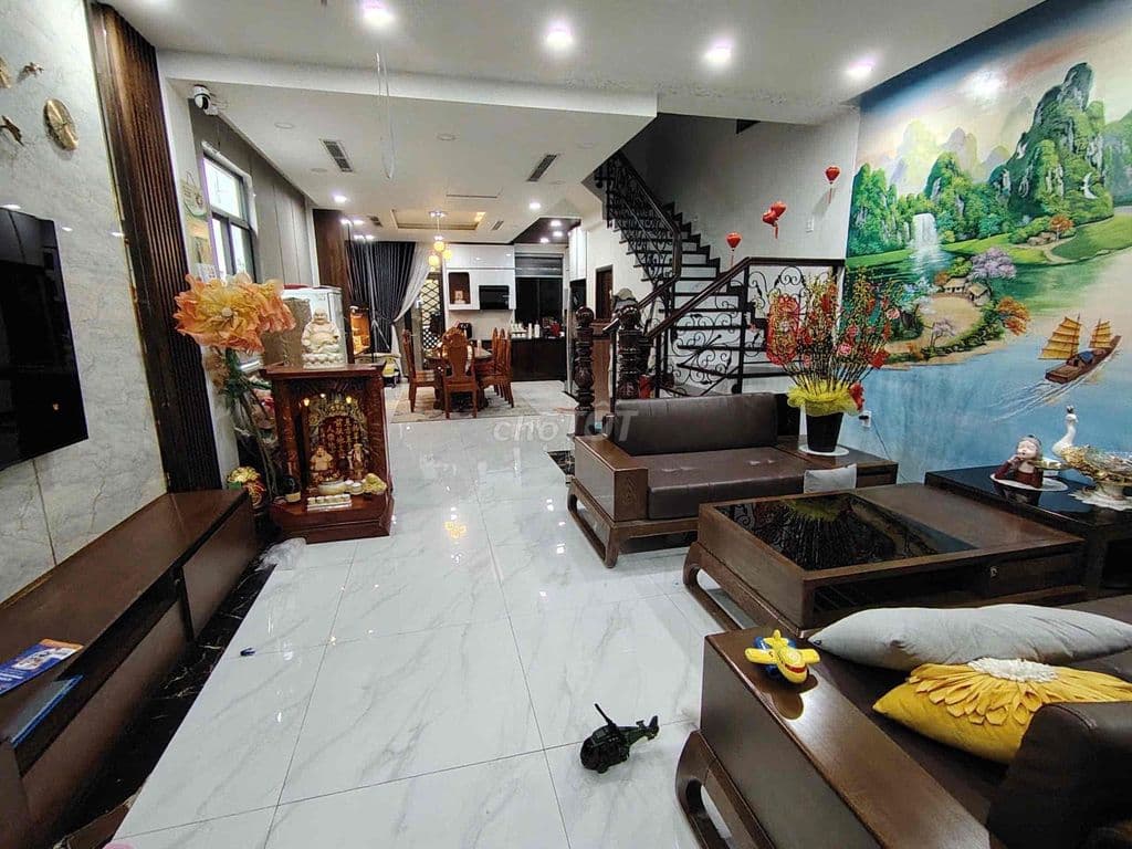 7x20m 3.5 tấm, nhà KDC nguyên sơn, ngay Khu Dương Hồng