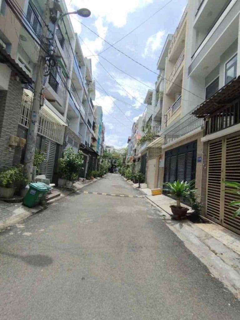 Hẻm 6m thông Lê Đức Thọ- 65m2-4 Tầng. Gần CV Gò Vấp