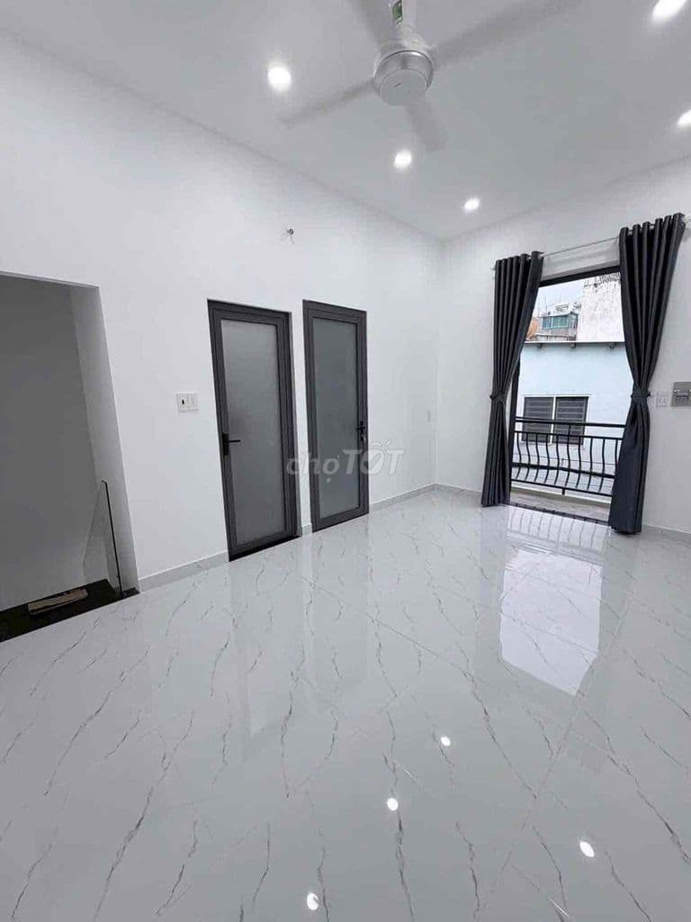 PHAN VĂN TRỊ P10 CITYLANK
