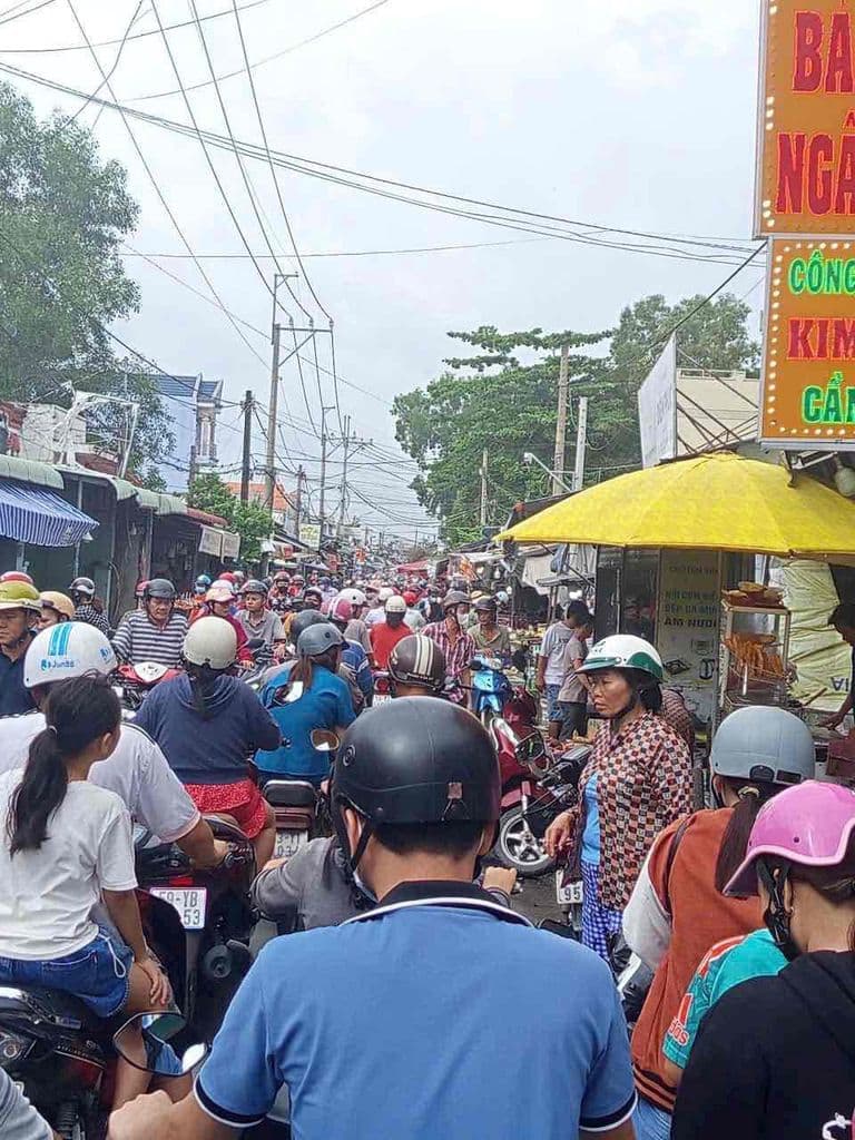 Bán nhà mặt tiền kinh doanh chợ sáng Tân phú Trung khu mua bán sam uat - Ảnh 2