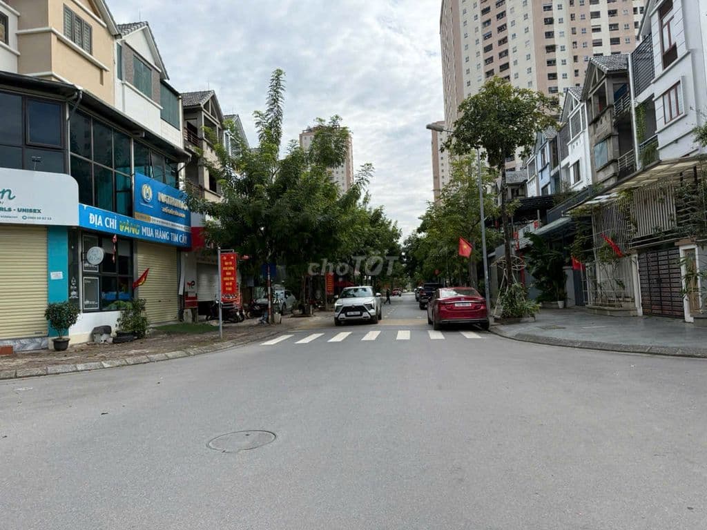 CẦN BÁN BIỆT THỰ LIỀN KỀ THẠCH BÀN LONG BIÊN HÀ NỘI. - Ảnh 2