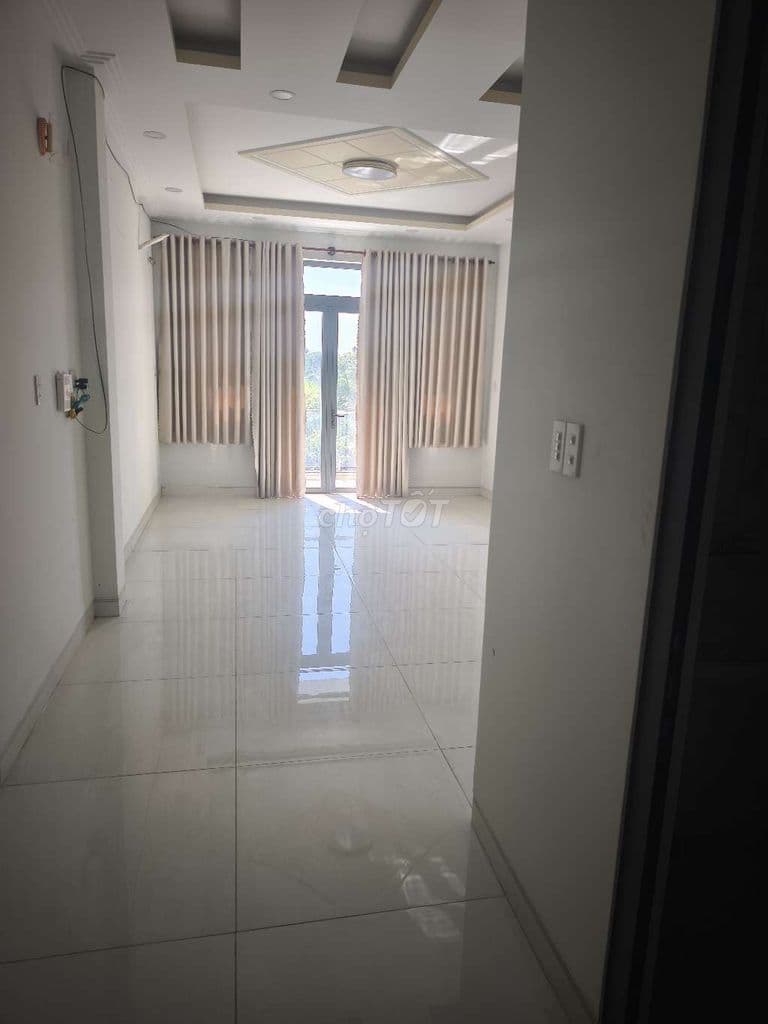 Nhà mới xây chưa ở 4x18 5 tầng trục chính Bình Phú - Ảnh 3