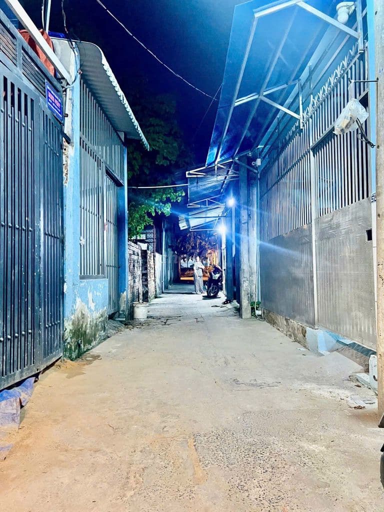 Bán Nhà mới đẹp chỉ việc dọn vào ở - Ảnh 2