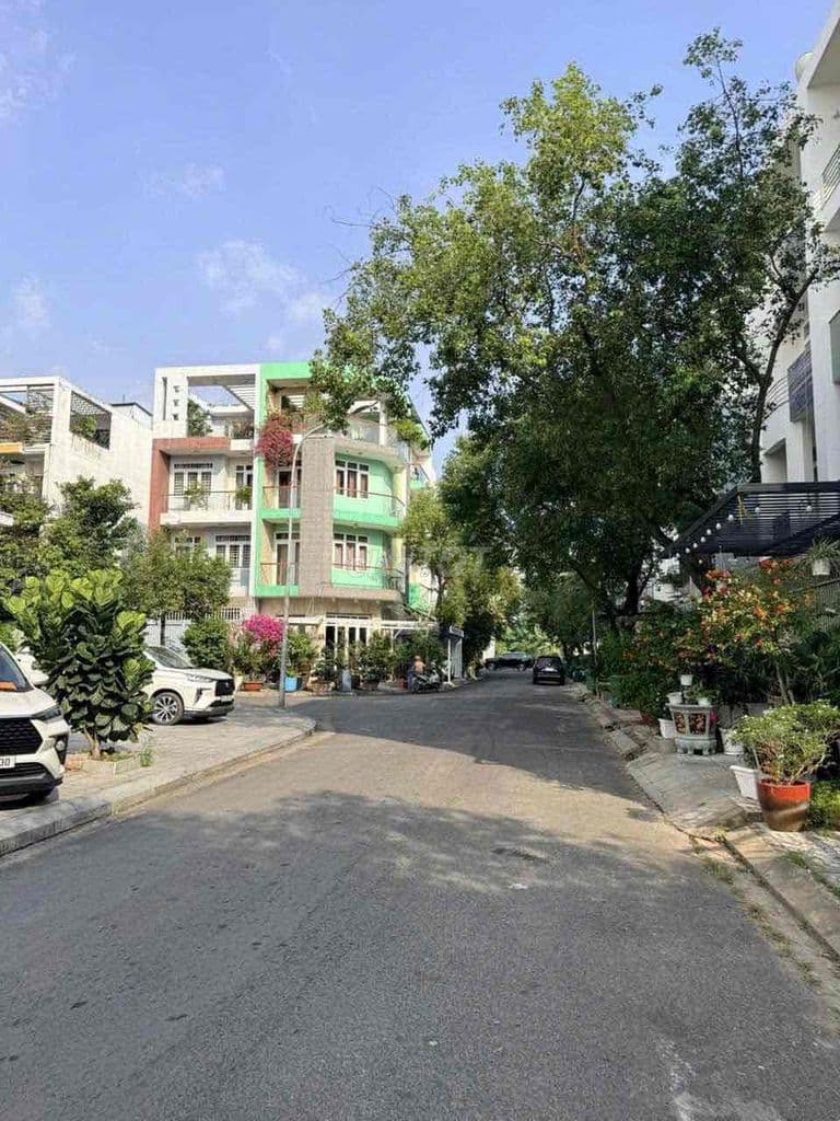 Lô đất nhà phố Khu dân cư an ninh 24/7 đối diện Đại Học RMIT