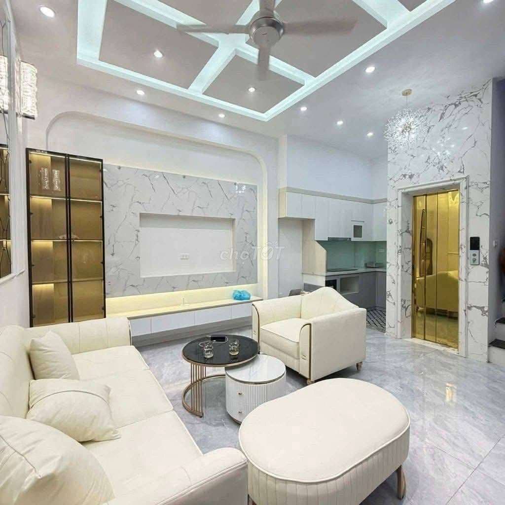 SIÊU HIẾM PHỐ XÃ ĐÀN- 6 TẦNG THANG MÁY - SỔ ĐỎ TRAO TAY -