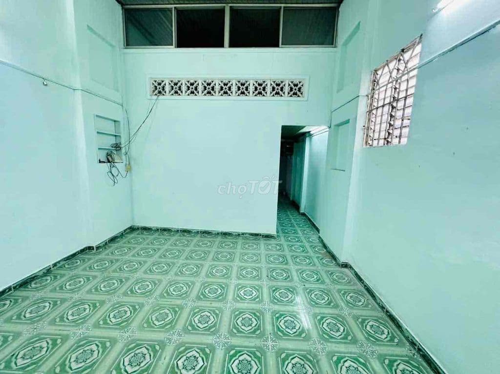 Còn Sót Lại Nhà 37m2 Sổ Riêng Không QH Giá 2.4 Tỷ