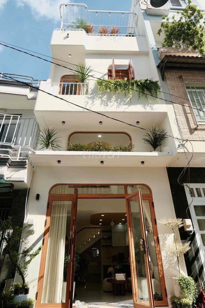 Nhà Đẹp Ngay Chợ 26/3 Sát AEON Tân Phú , tặng full Nội ThẤT HẺM 6m