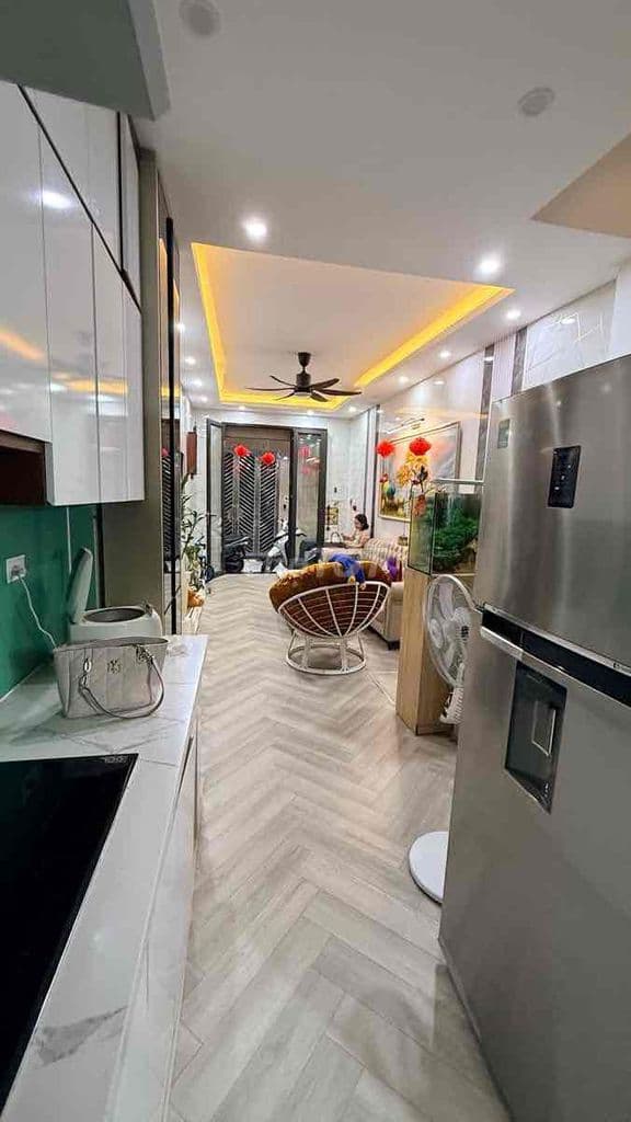 Hottt!!!! Phố Khương Trung,35m x 6 tầng,4pn,2 thoáng,full nội thất
