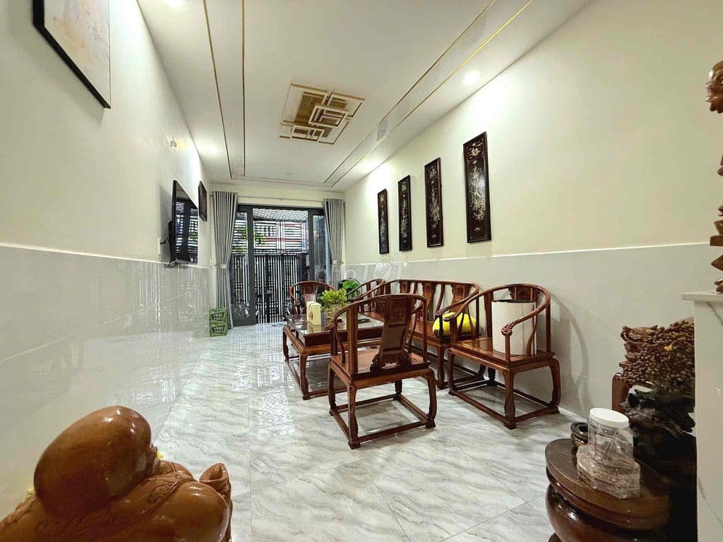 Hẻm ô tô Vinfast đậu cửa gần Phú Mỹ Hưng quận 7 DT:3x23 2Tầng 4pn.