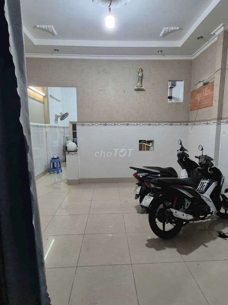 Nhà 45m2 1 lầu Đường Tân Kỳ Tân Quý đoạn Trường Chinh & Lê Trọng Tấn