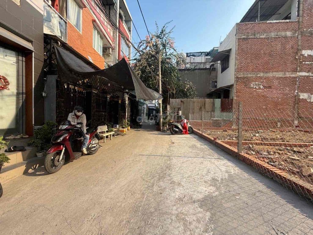 BÁN LÔ ĐẤT ngang 5,96 sát mặt tiền đường số 38 Chợ Hiệp Bình