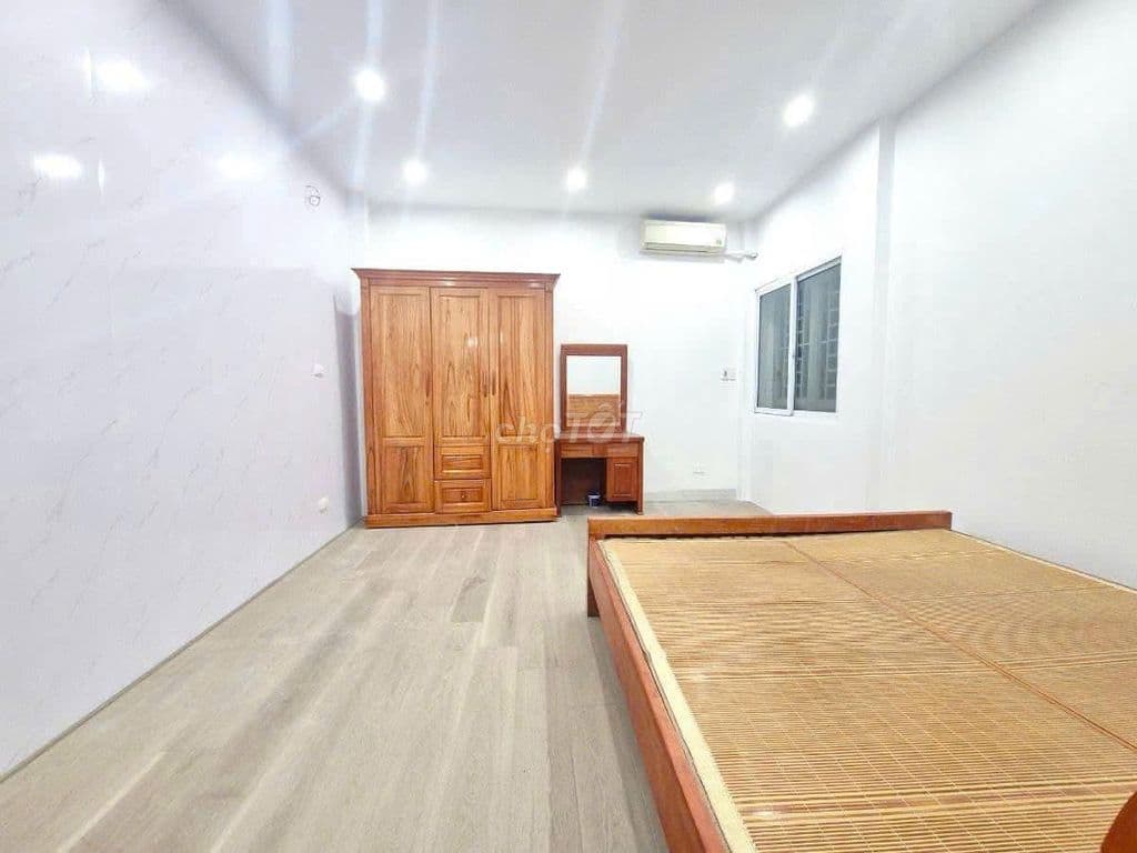 TÔI CHÍNH CHỦ CẦN BÁN NHÀ ĐỊNH CÔNG THƯỢNG 4 TẦNG 3 NGỦ MỚI ĐẸP Ở NGAY - Ảnh 3