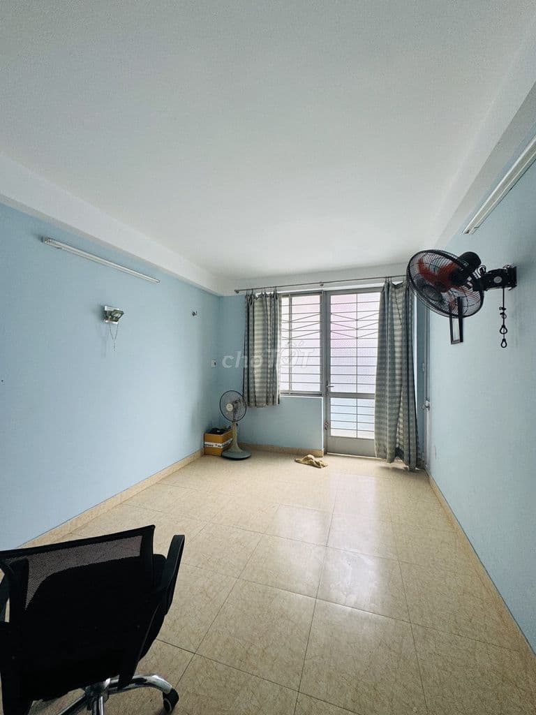 CHỈ 7.x TỶ - ĐƯỜNG 12M CHẤN HƯNG, XE HƠI ĐẾN NHÀ, NHÀ NGANG 4M NỞ HẬU - Ảnh 2