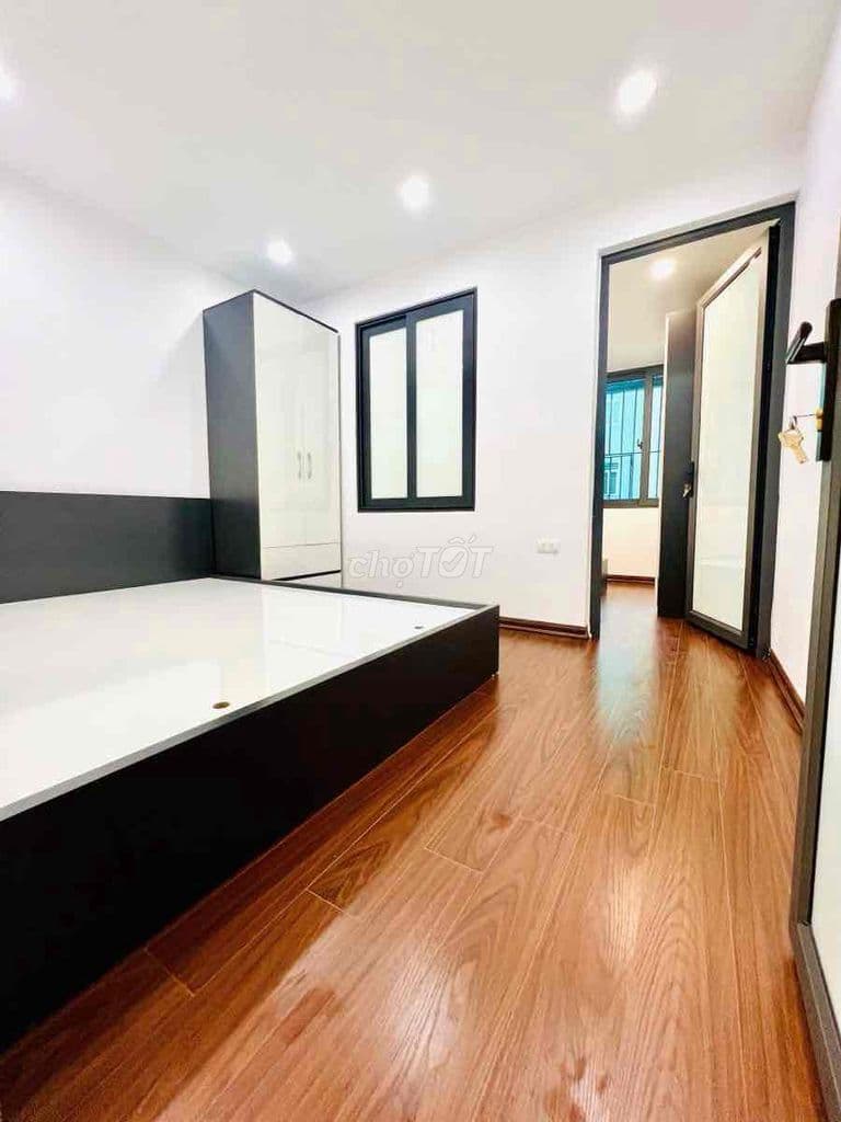 TT phố Tân Mai,3 thoáng,lô góc,ô tô đỗ chân cầu thang, full nội thất - Ảnh 3