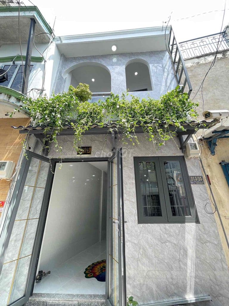 căn nhà sát ngã năm Quang trung 2pn2wc