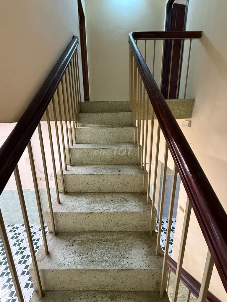 Nhà 2 tầng 65m2 Quận 5 rộng 4.6m nở hậu chỉ hơn 7 tỷ thương lượng - Ảnh 3