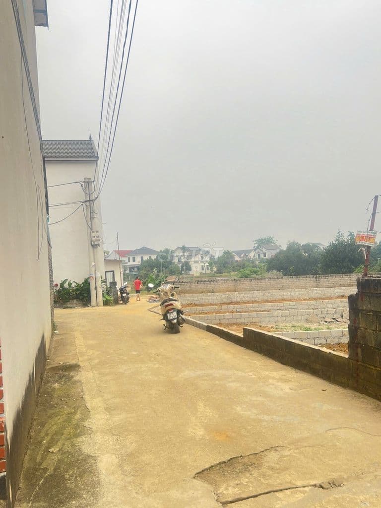 Nhinh 2tỷ sở hữu ngay lô đất 100m2 full thổ cư tại Hòa Lạc