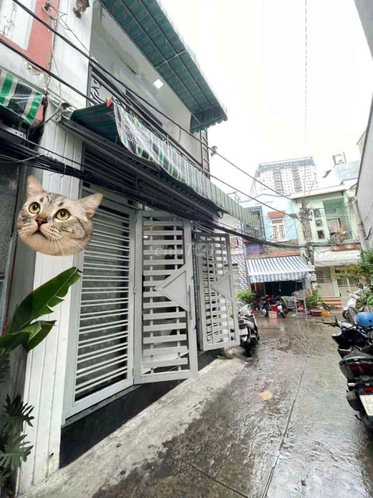 Bán nhà Âu Dương Lân Q8, nhà 2 tầng căn góc thông thoáng , nhỉnh 4 tỷ