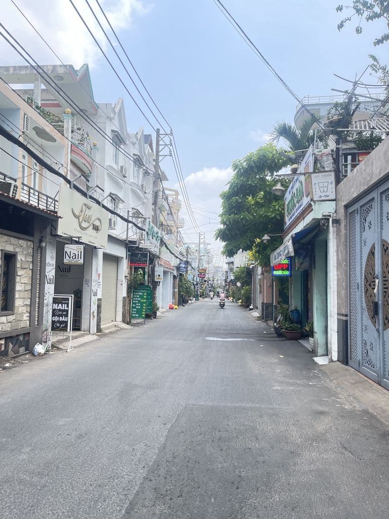 CĂN HỘ DỊCH VỤ 7 TẦNG 4.5X24M - THANG MÁY -MẶT TIỀN ĐƯỜNG SỐ 10 - Ảnh 2