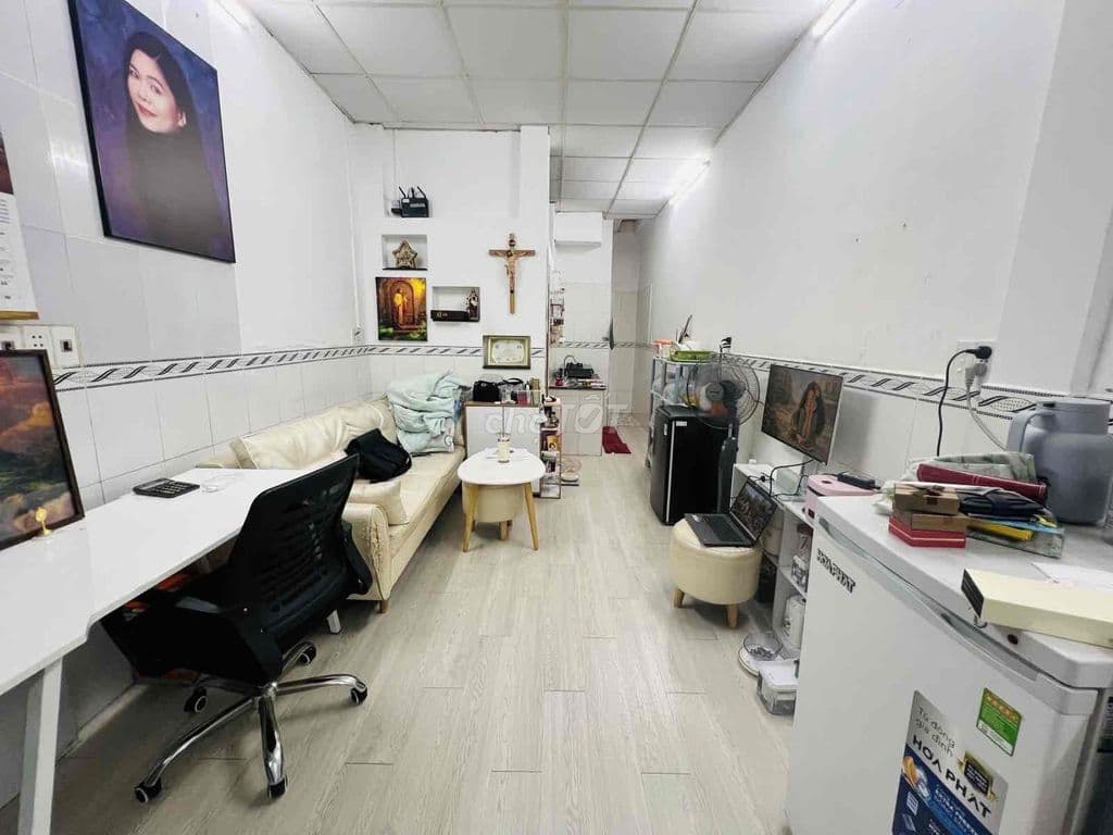 Nhà quận 3 giá rẻ quá 29m2 trệt lầu 2 phòng ngủ chỉ 50m ra mặt tiền