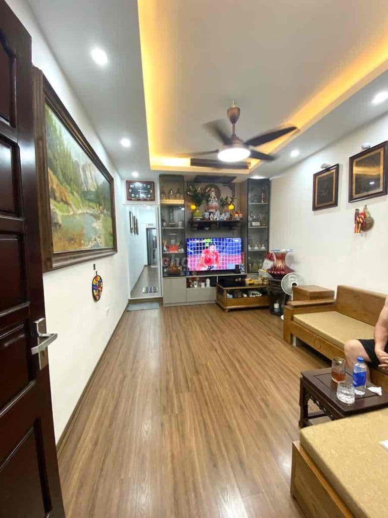 Bán hộ TT Đường Láng dt:69 m, PK, Bếp, 2N,2VS, 4,15 tỷ(TL) - Ảnh 3