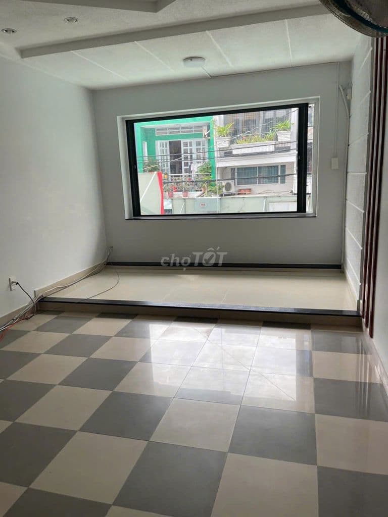 8 tỷ 200 Nhà 3 lầu cư xá Phú Lâm D cách Bình Phú 1 căn