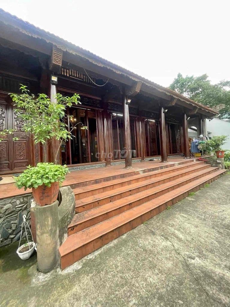 Nhà mặt phố Hoàng Cầu - Voi Phục