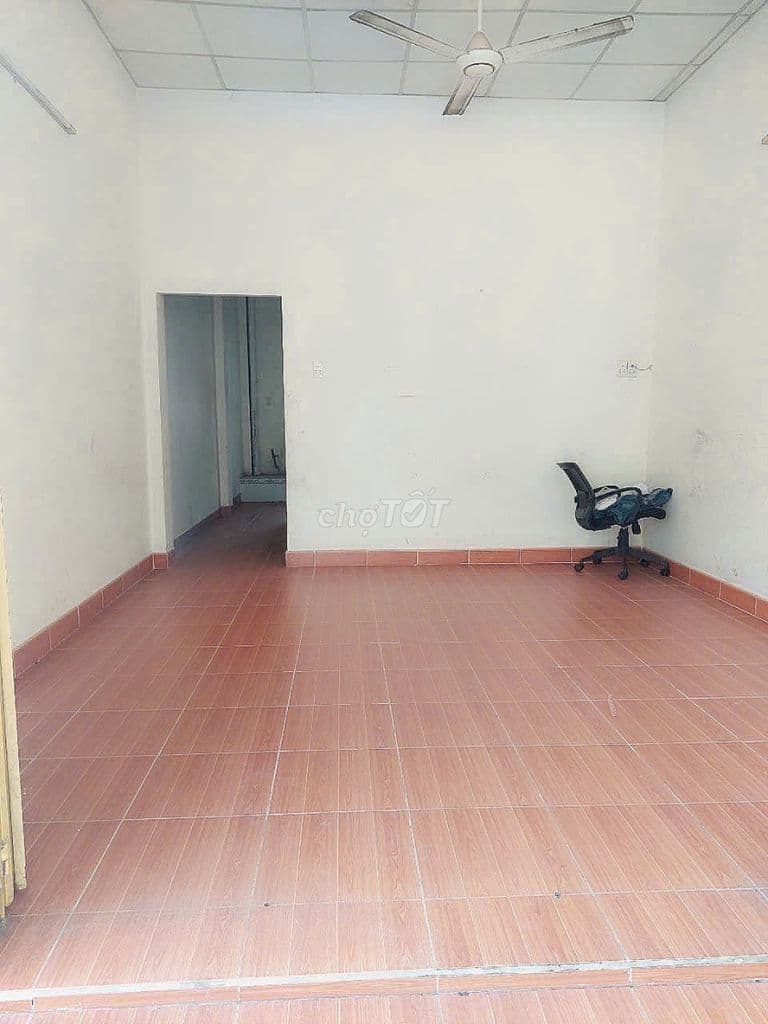NHÀ CẤP 4 ĐẸP+ HIẾM HẺM Ô TÔ SHR PHÁP LÝ CHUẨN NGUYỄN VĂN TẠO ,NHÀ BÈ - Ảnh 2