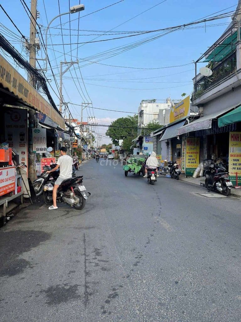 Bán Gấp Nhà 1 Lầu Đẹp 5x26m nở Hậu- MT Chợ Huế KD Buôn Bán Gì Cũng Đc.