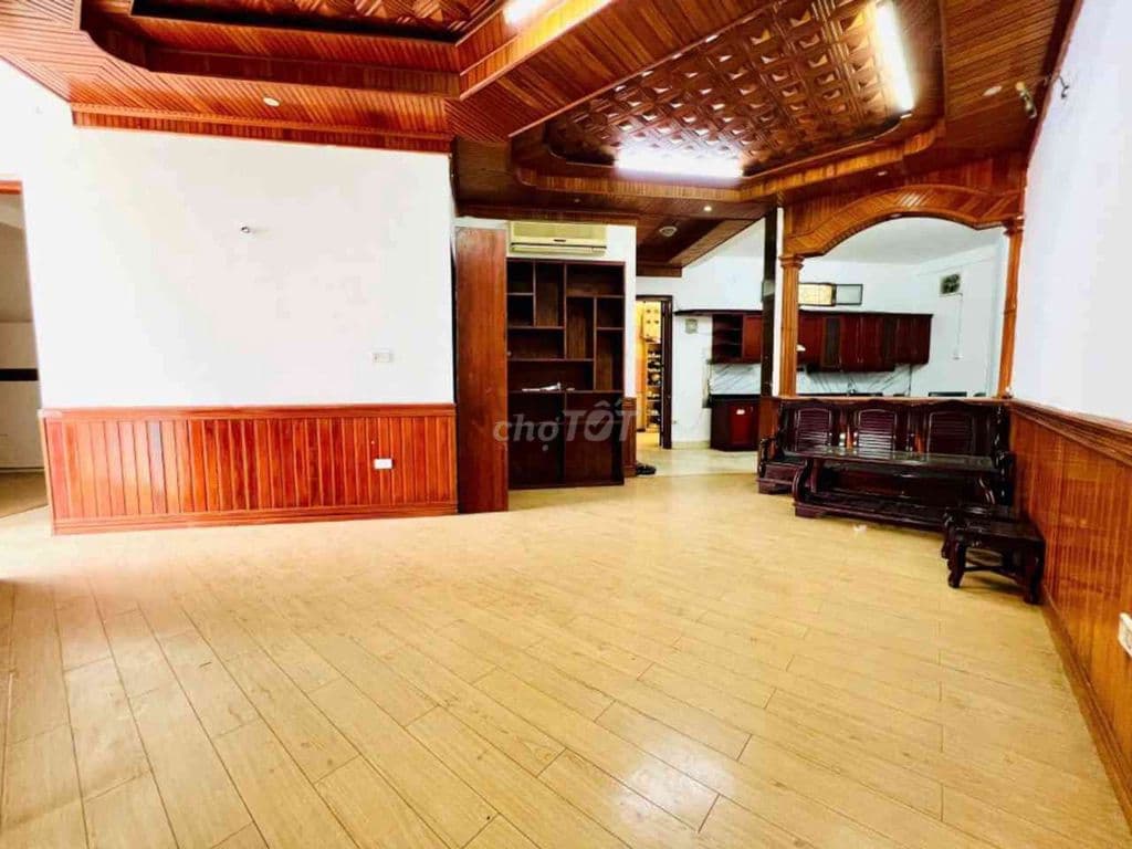 CHUNG CƯ LÁNG HẠ - LÔ GÓC 3 MẶT THOÁNG - ÔTÔ ĐỖ CỔNG