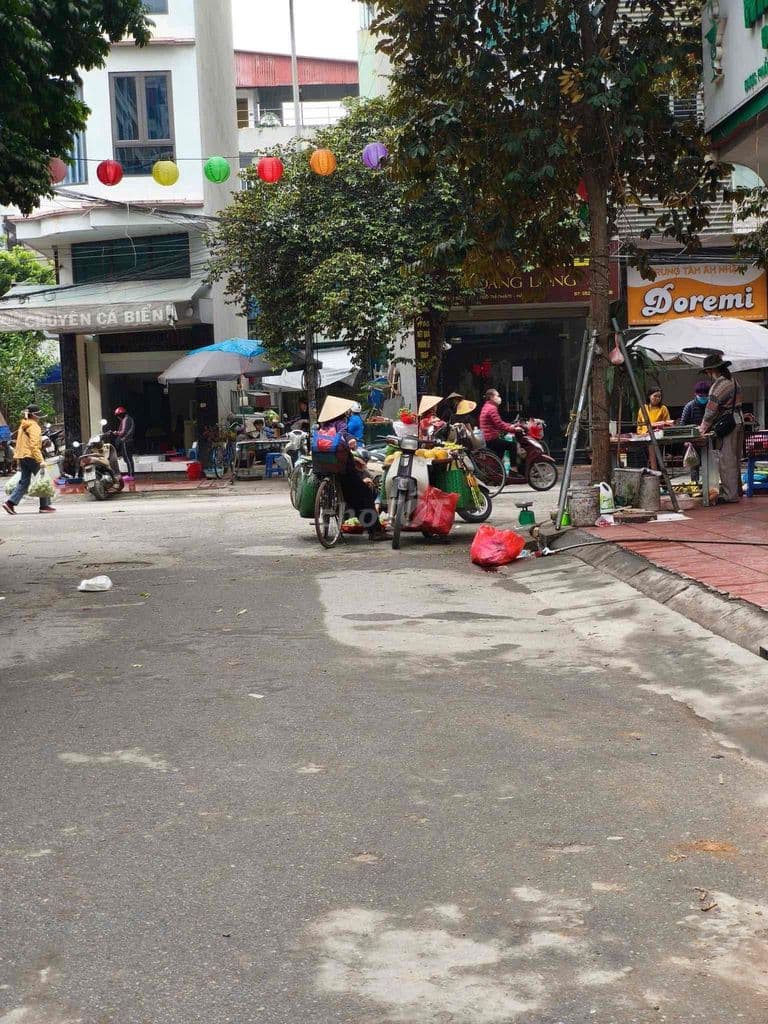 CHÍNH CHỦ BÁN GẤP ĐẤT ĐẤU GIÁ NGÔ THỊ NHẬM 50M,4 tầng 16,2 tỷ