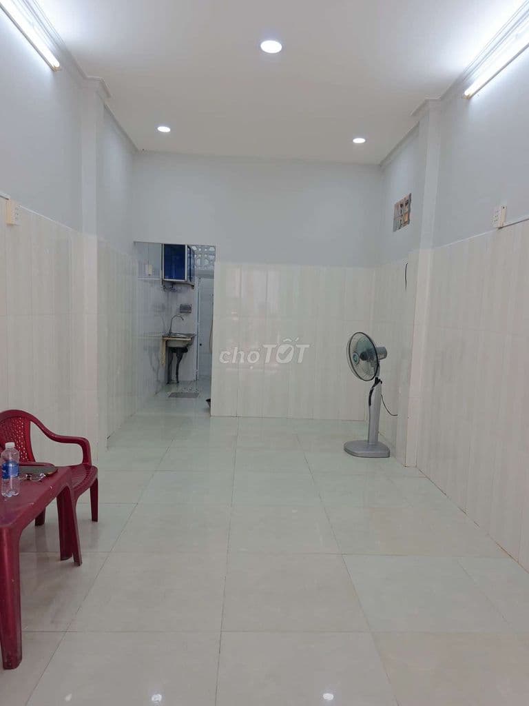 BÁN NHÀ GẦN NGÃ 3 ÔNG TẠ .CMT8.P5.TÂM BÌNH 3 TẦNG GIÁ 4 TỶ480 - Ảnh 2