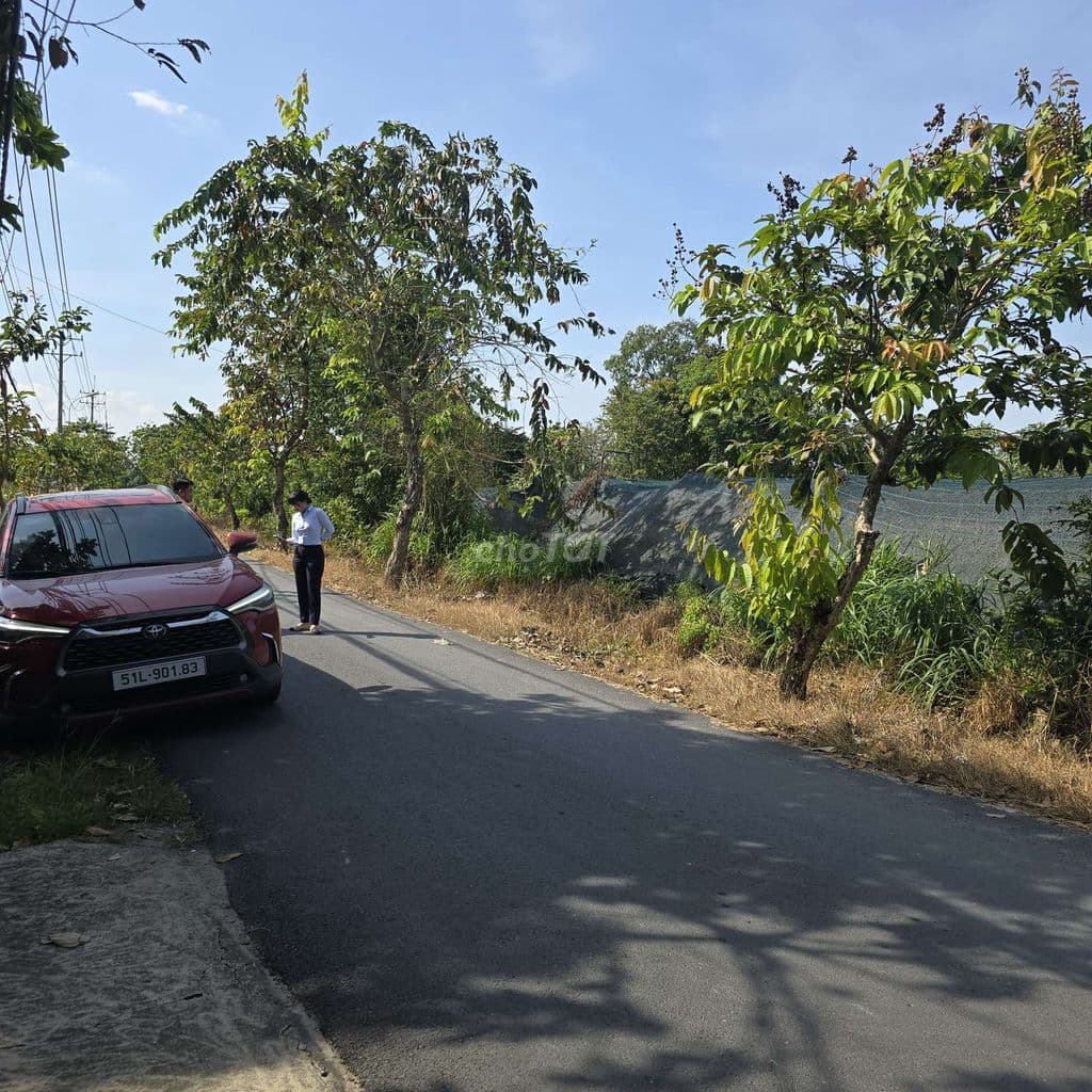 Bán Gấp 1400m Đất làm Xưởng. 300m Tc.. Ngay bệnh viện Xuyên Á