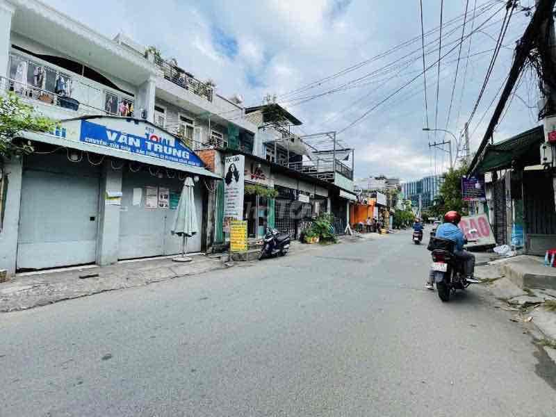 NHÀ MẶT TIỀN NGANG 8M NGAY PHẠM VĂN ĐỒNG THU NHẬP 20tr/tháng - Ảnh 3