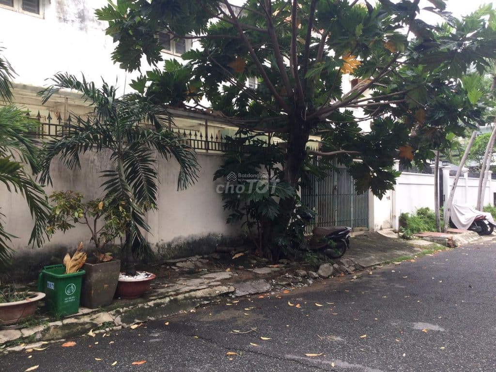 BÁN ĐẤT - KHU ĐƯỜNG NGUYỄN VĂN HƯỞNG - DT: 15 X 20M - BÁN 78 TỶ
