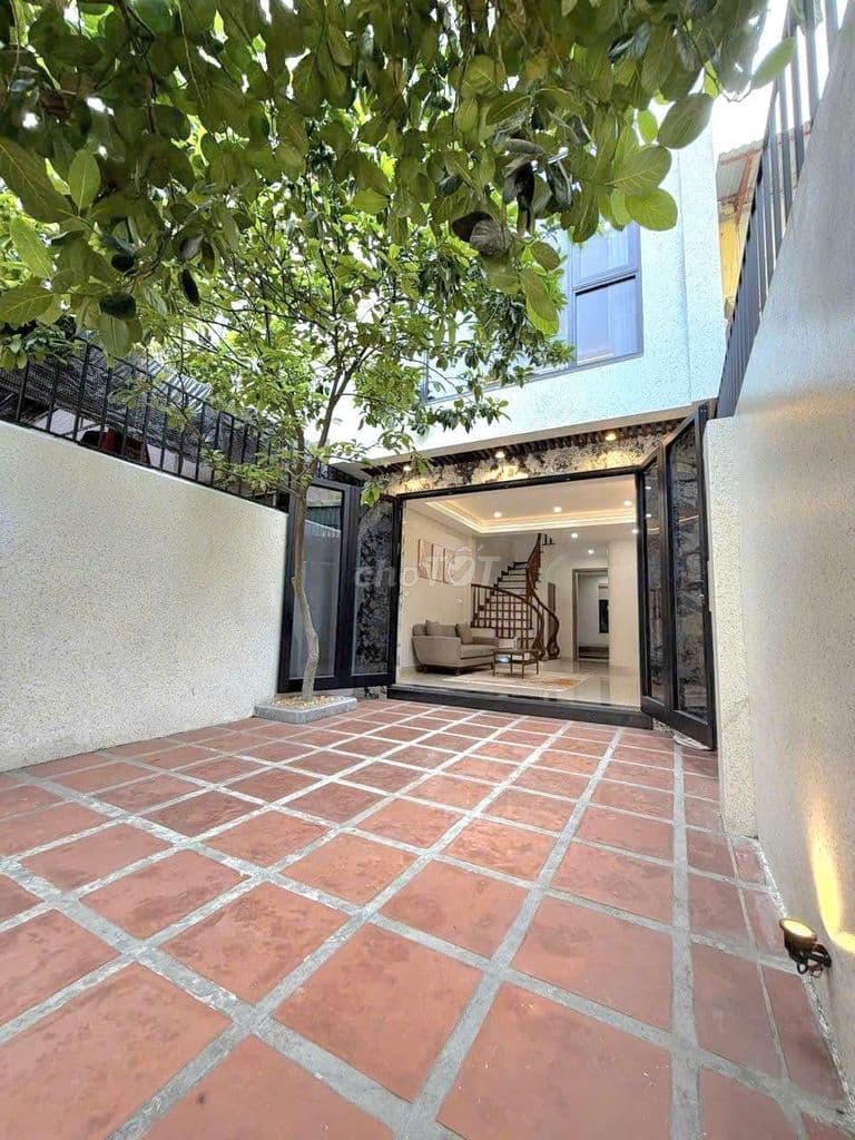 BÁN NHÀ 4 TẦNG DÂN XÂY VIỆT HƯNG, LONG BIÊN 70M² NGÕ THÔNG 4 PHÒNG NGỦ