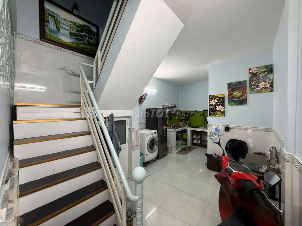 Siêu Phẩm Phạm Thế Hiển P4 - Không qui hoạch, không lộ giới. Sát MT - Ảnh 2