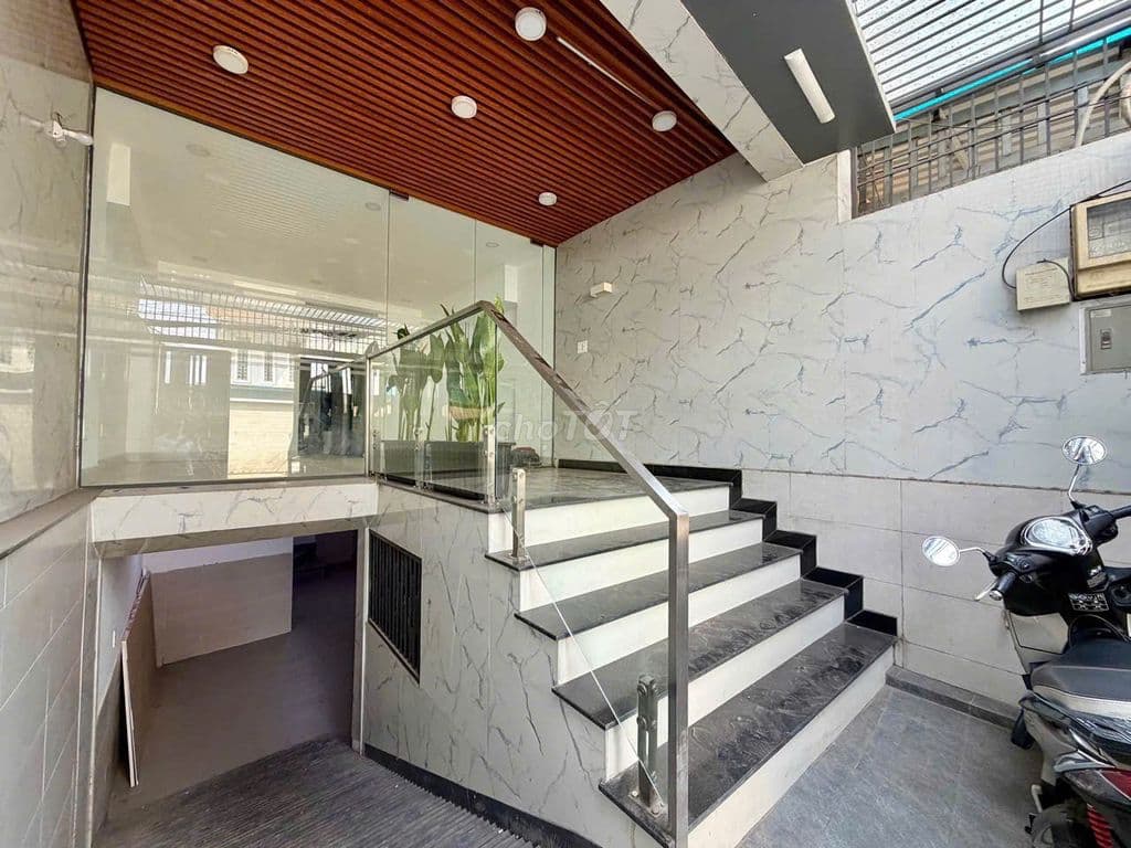 Bán Nhanh MT Nguyễn Xí - CHDV 7 Tầng 13,2 tỷ