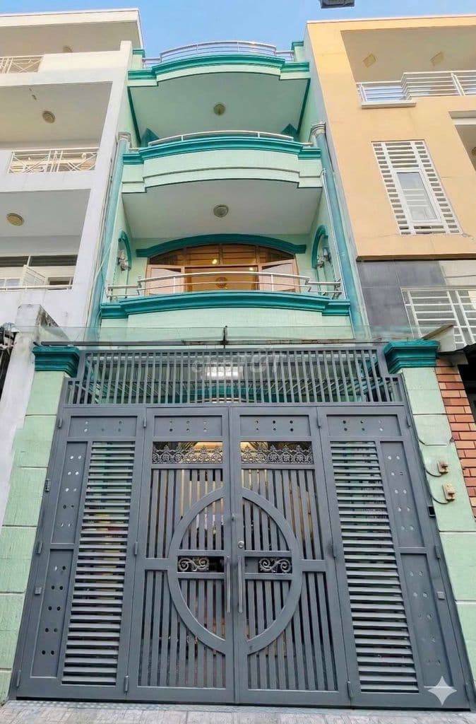 Hot!Bán nhà đối diện chợ phạm văn 2 cách mặt tiền 1 căn 4.5 tỷ