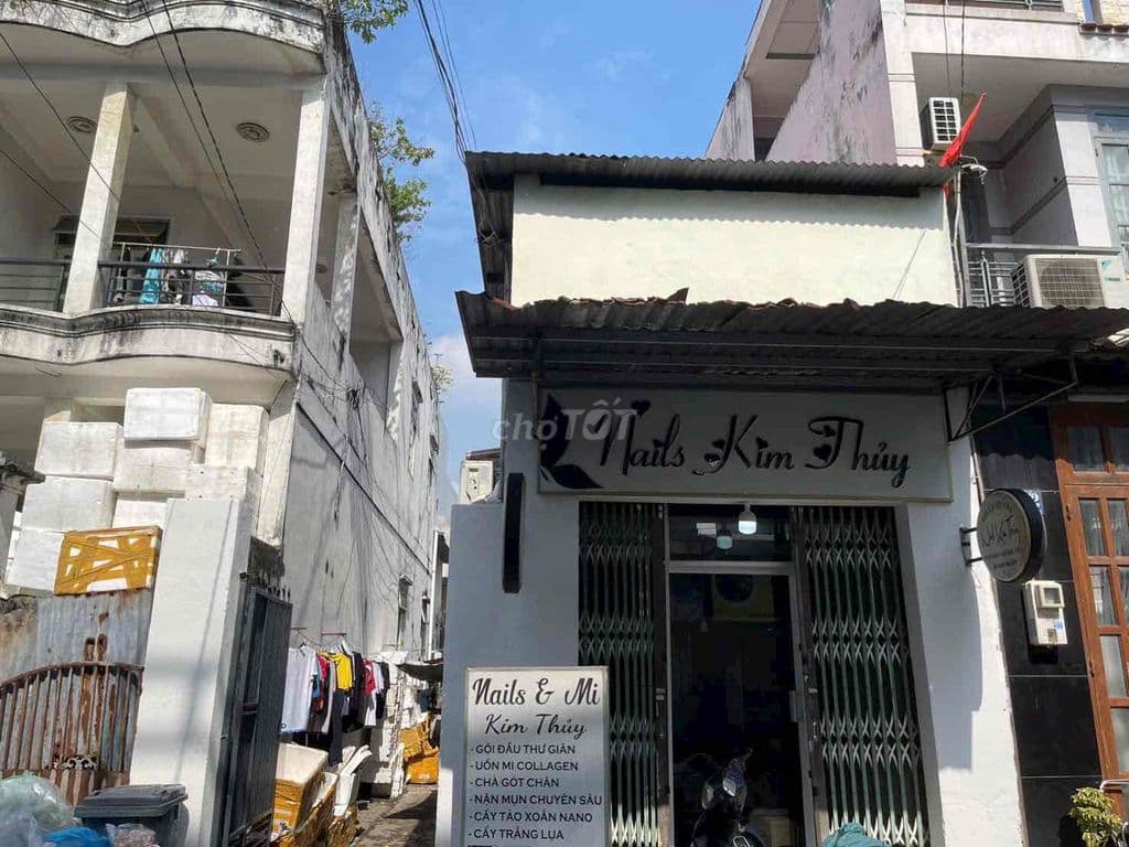 Mặt tiền HT18. 5,3m nở hậu 5,58mx25m. Dòng tiền 17 triệu/tháng