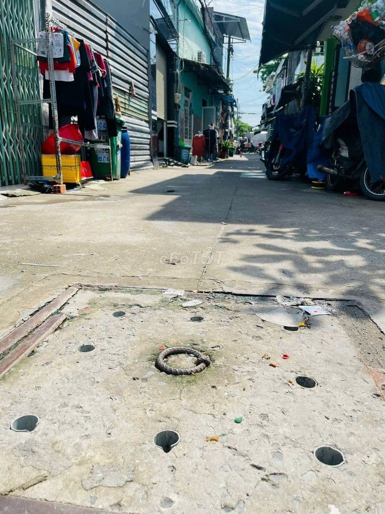 Nhà mới xây ngay nhà máy bia Lê Văn Khương, giá 650 triệu - Ảnh 3