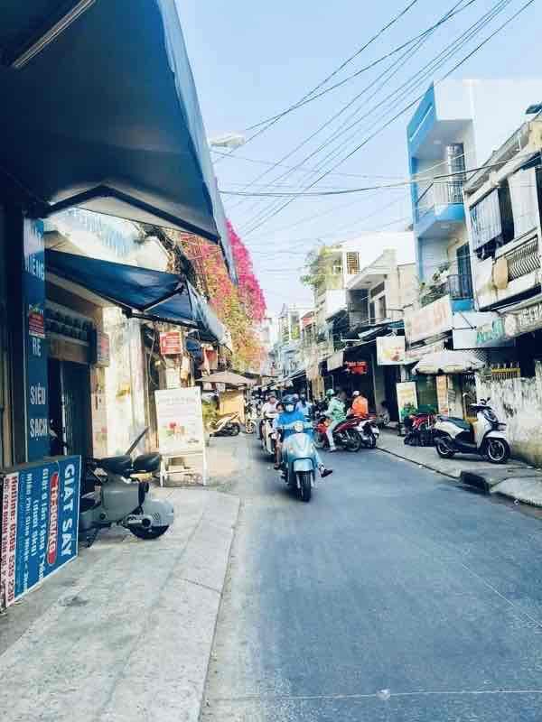 M.TIỀN ~100M2 ĐẤT 4 TẦNG ĐÚC BTCT VỊ TRÍ ĐẸP GIÁP BẾN CẢNG NHÀ RỒNG TI - Ảnh 2