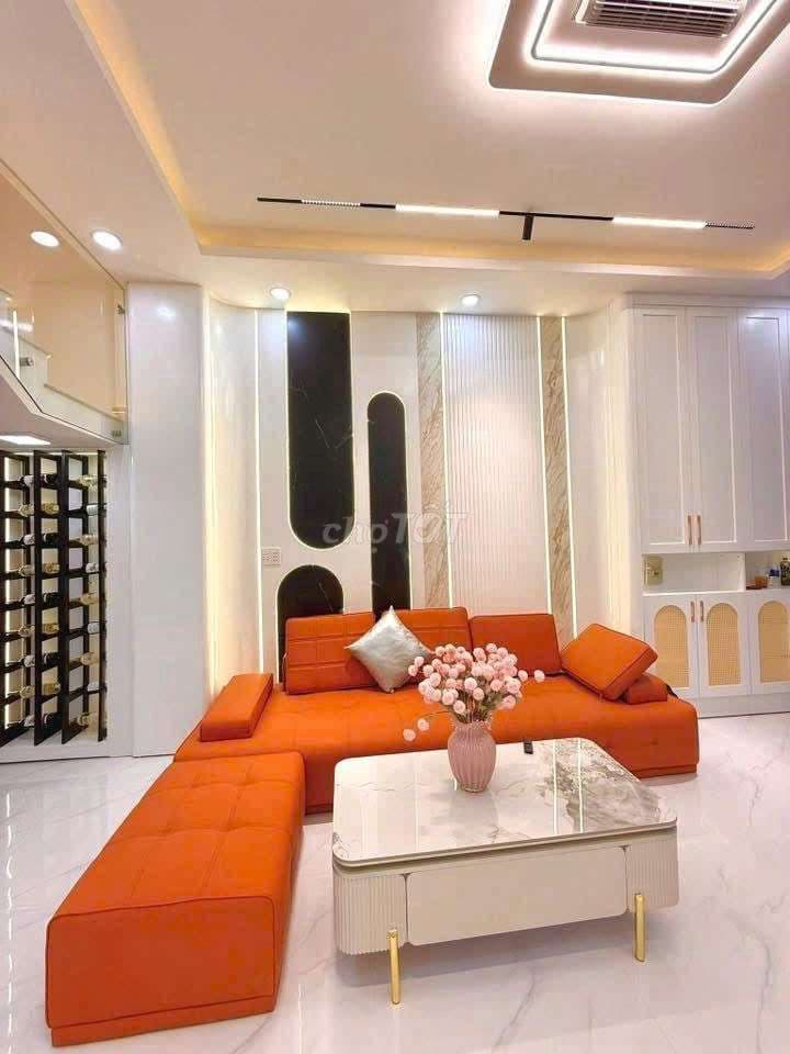 Bán Nhà 3 Tầng Mặt Tiền Xe Hơi Tới Nhà - Ảnh 3