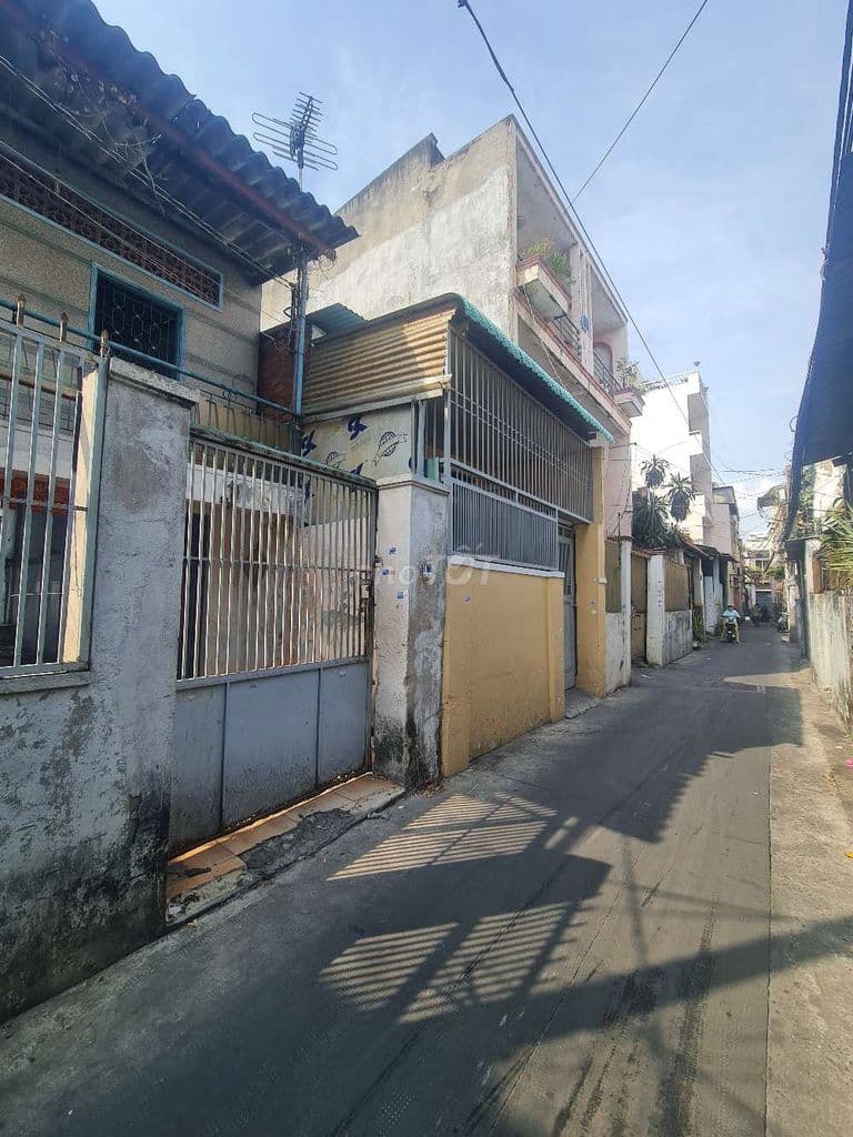 NHÀ CŨ XÂY MỚI DIỆN TÍCH LỚN 4.1X27M - ÂU CƠ, LẠC LONG QUÂN - Ảnh 3