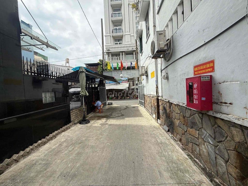 Nhà bán Q1 diện tích 105m2 chỉ 15,9 tỷ! - Ảnh 2