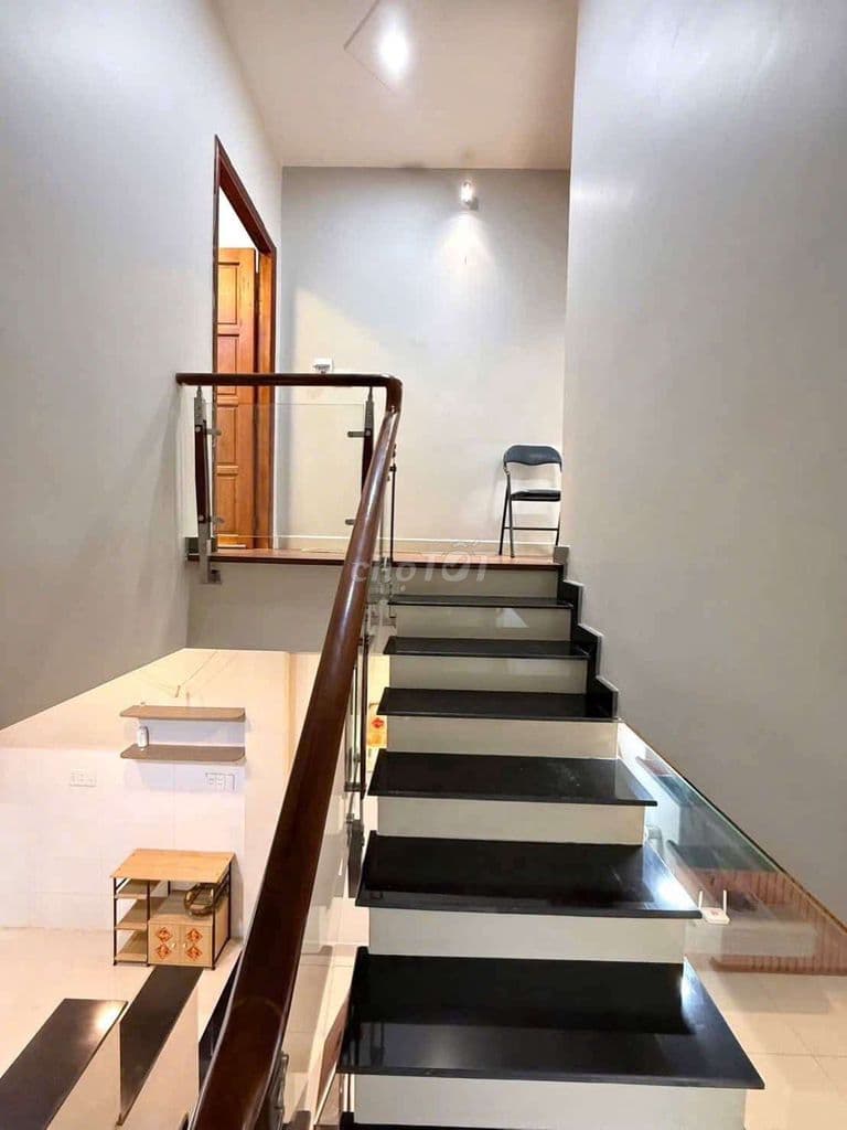 Giảm 200 triệu, bán nhà hẻm xe hơi 1 trục Quang Trung P.8 Gò Vấp