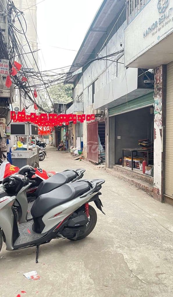 Bán nhà mặt ngõ phố chùa láng đông đa.Nhà 53m2;5 t;m 5m;6 pn;15,8 tỷ..