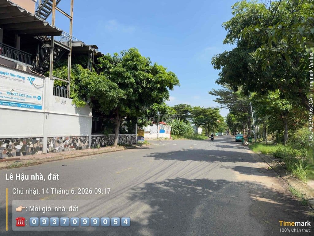 Bán nền thổ - Bưng Ông Thoàn - khu phân lô - 56m2 - giá 5.7 tỷ - 09370