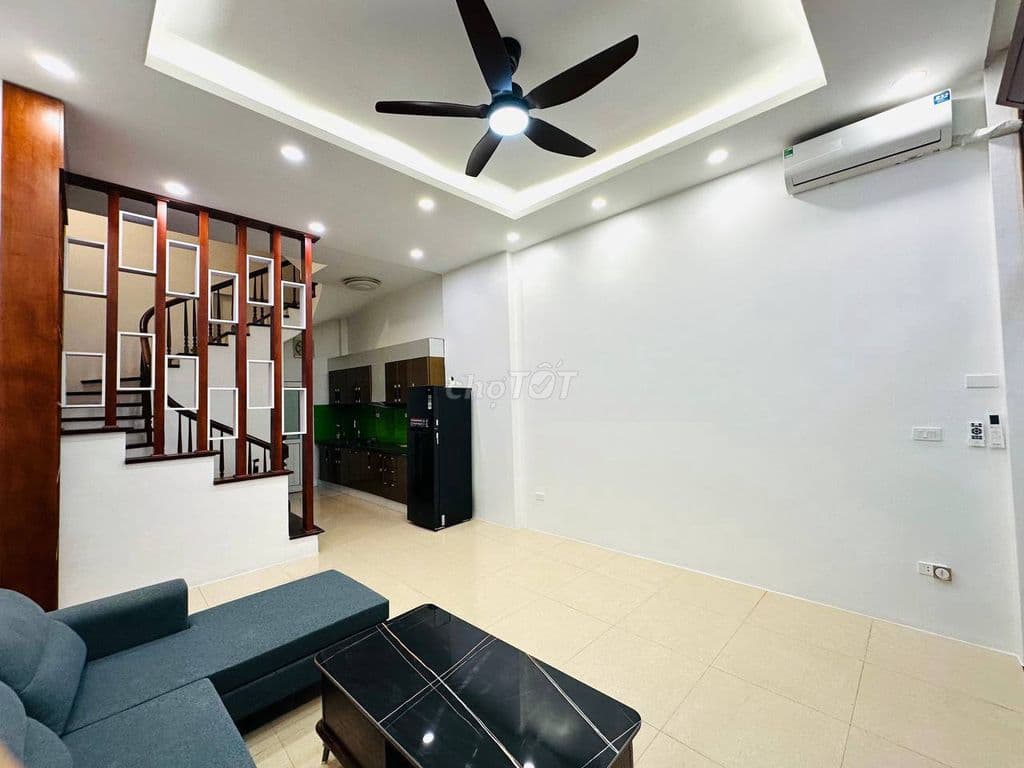 NHÀ NHƯ BIỆT THỰ 47m² x 7 TẦNG – NGÕ TÔN ĐỨC THẮNG ĐỐNG ĐA – DƯỚI 12TỶ