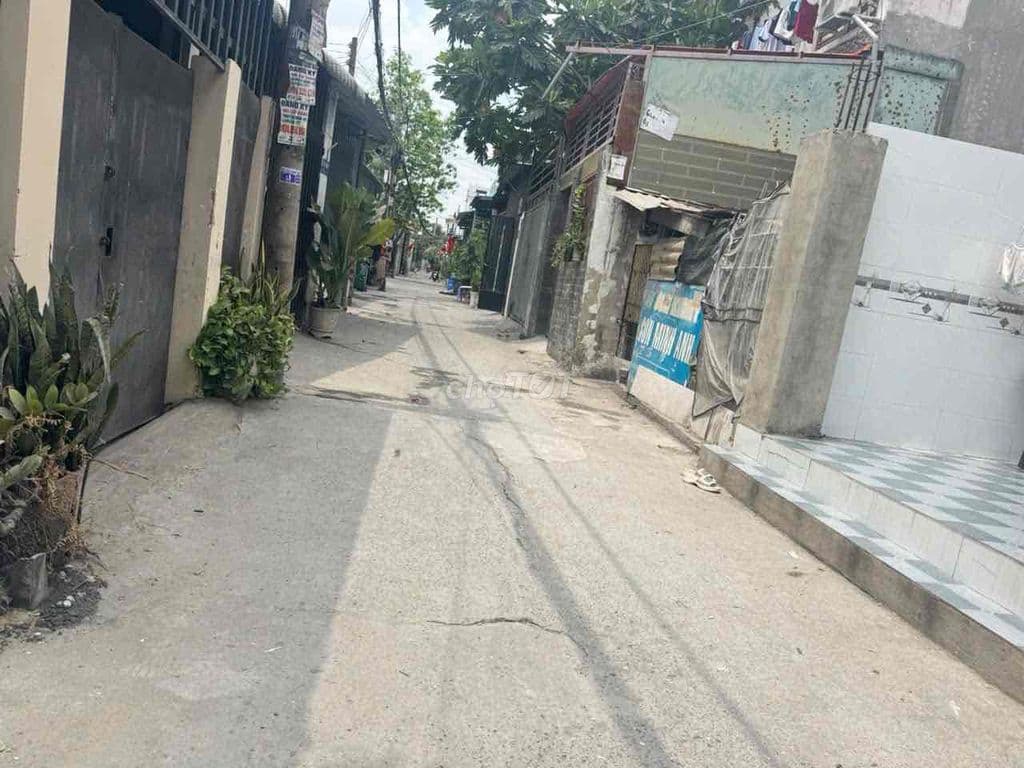 Nhà cấp bốn diện tích: 4 x 20m - Đường TX24, Phường Thạnh Xuân, Quận 1